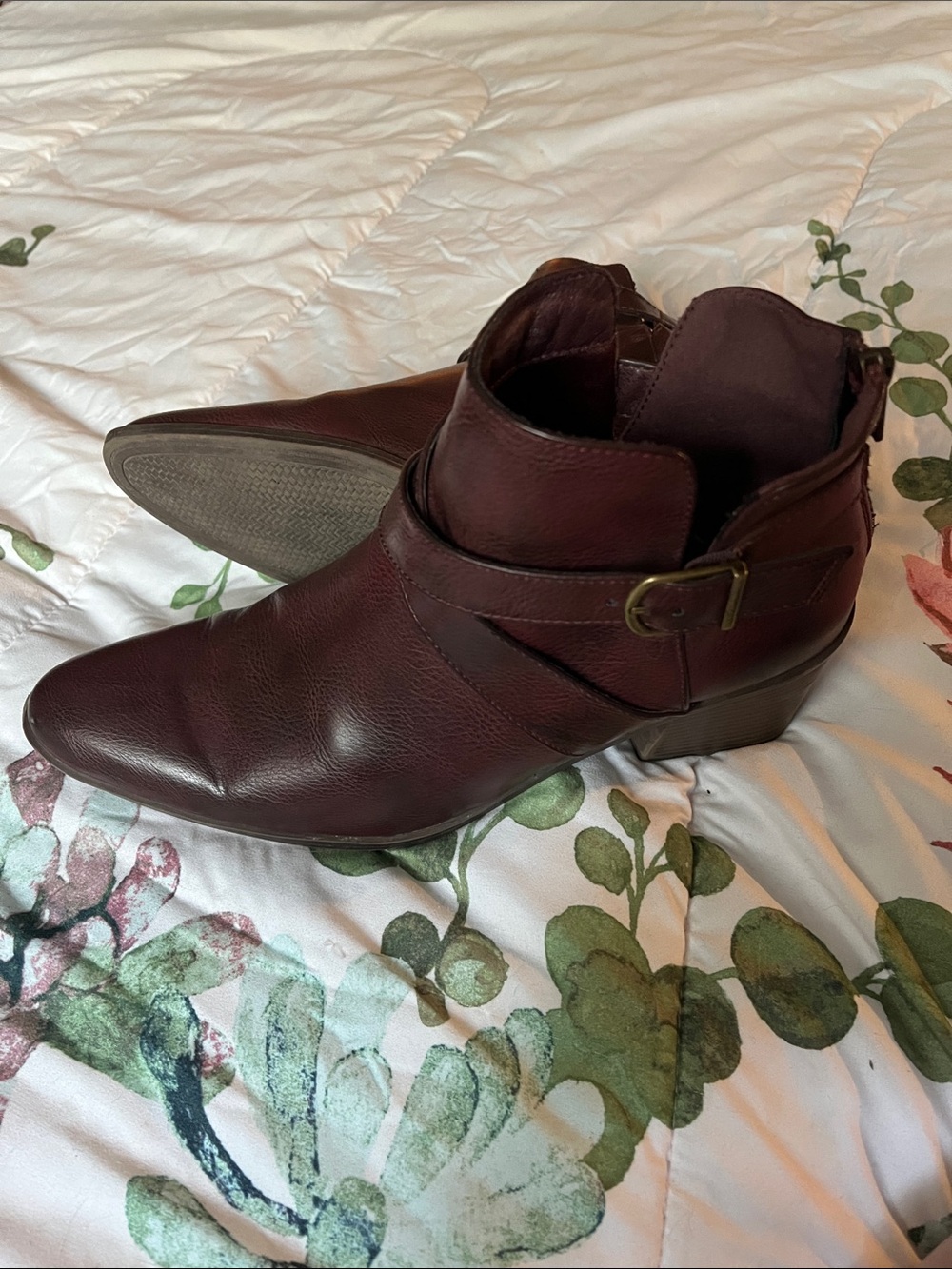 Frye & Co Zippered Booties Size 9M